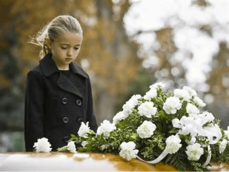 Что надеть на похороны женщинам и мужчинам